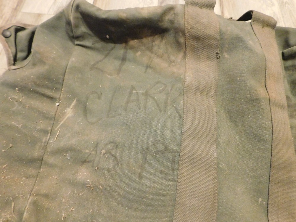 US MILITARY FLYER'S KIT BAG