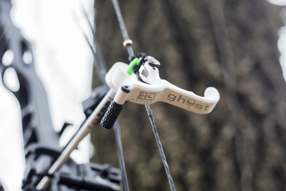 New B3 Archery Ghost 3 Finger Back Tension Release White Model