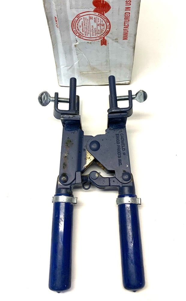 Thermoweld Mold Handle Clamp Model B-106, Used