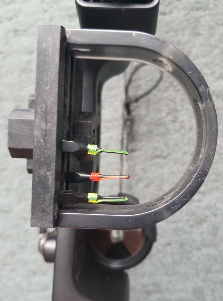 Browning Micro Midas 3 - Right Handed Youth Compound Bow