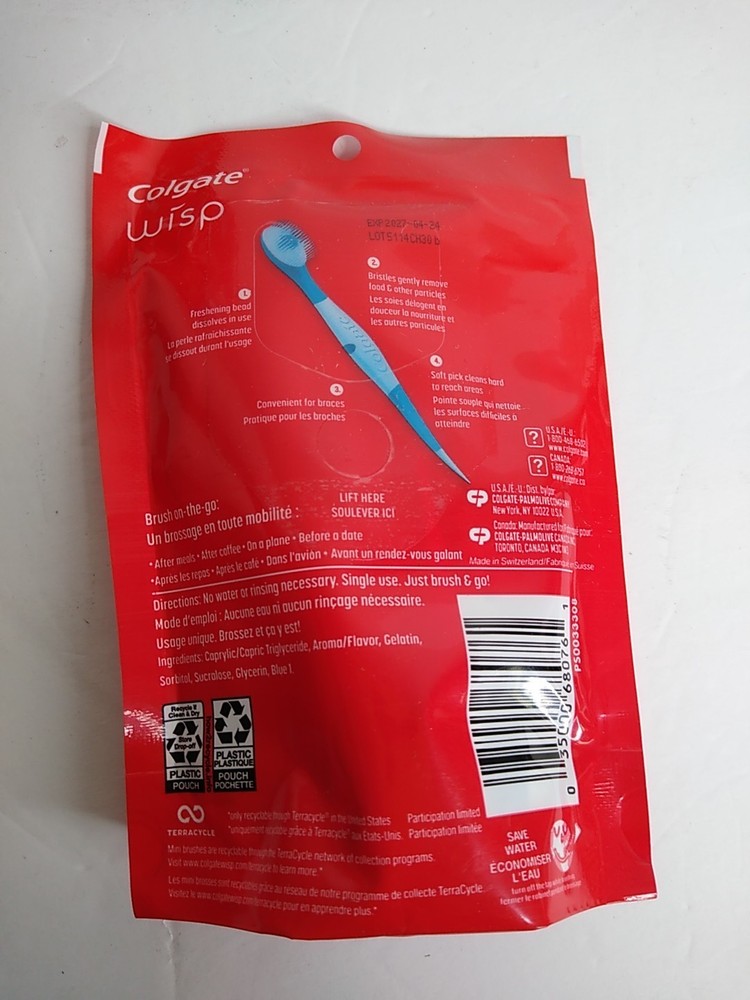 3x Colgate Max Fresh Wisp Disposable Mini Toothbrushes Peppermint - 24 Count