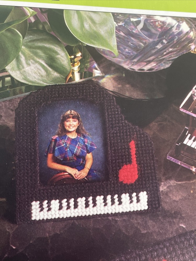 Piano Set Photo Frame Checkbook Cover Annie's Plastic Canvas Pattern