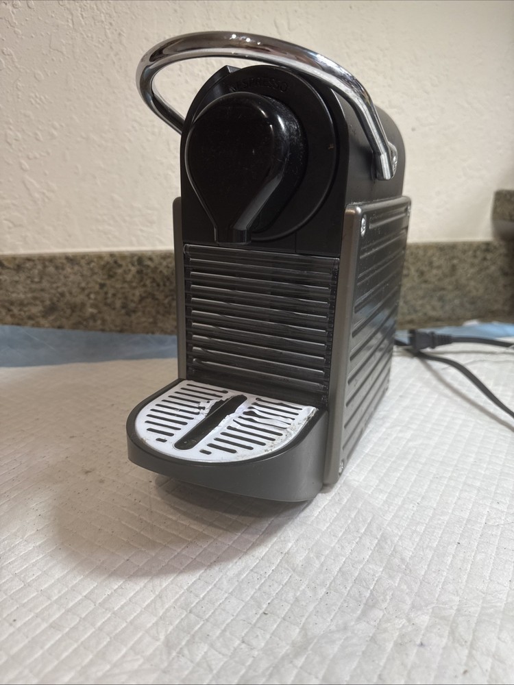 Nespresso Pixie Type C60 Espresso Coffee Pod Machine Maker Missing Detal