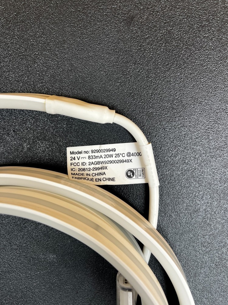 Philips Hue Gradient light strip 2m for syncing entertainment-Damaged
