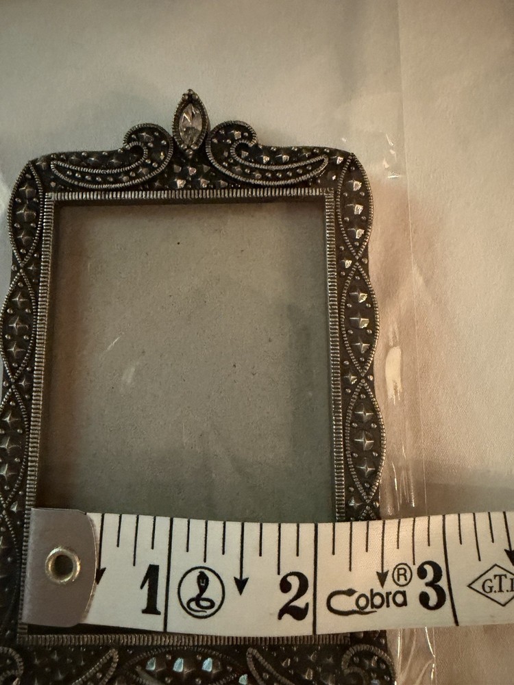 Ornate Silver Metal Scroll Pattern Mini Photo Picture Frame Free Standing