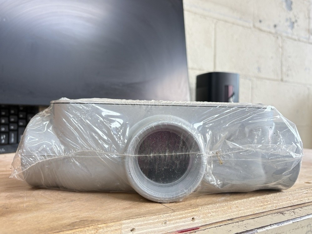 Red Dot 2” T Style Conduit Body 1 Pc
