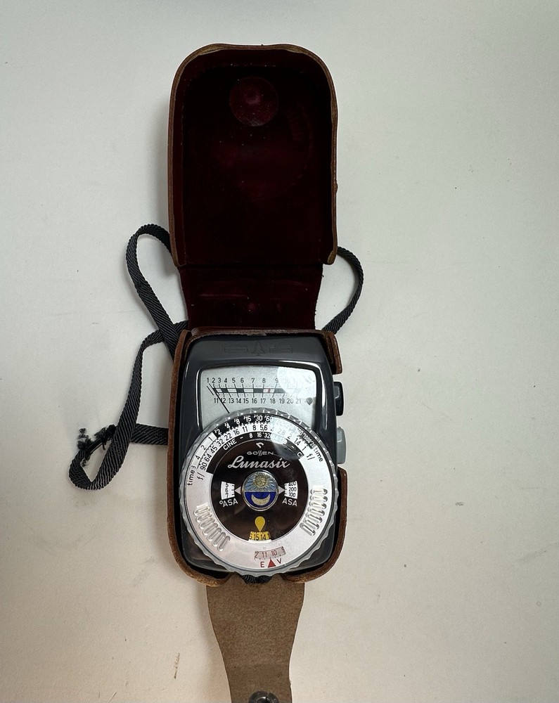 Gossen Lunasix Incident & Reflected Light Meter with Case, Great Condition