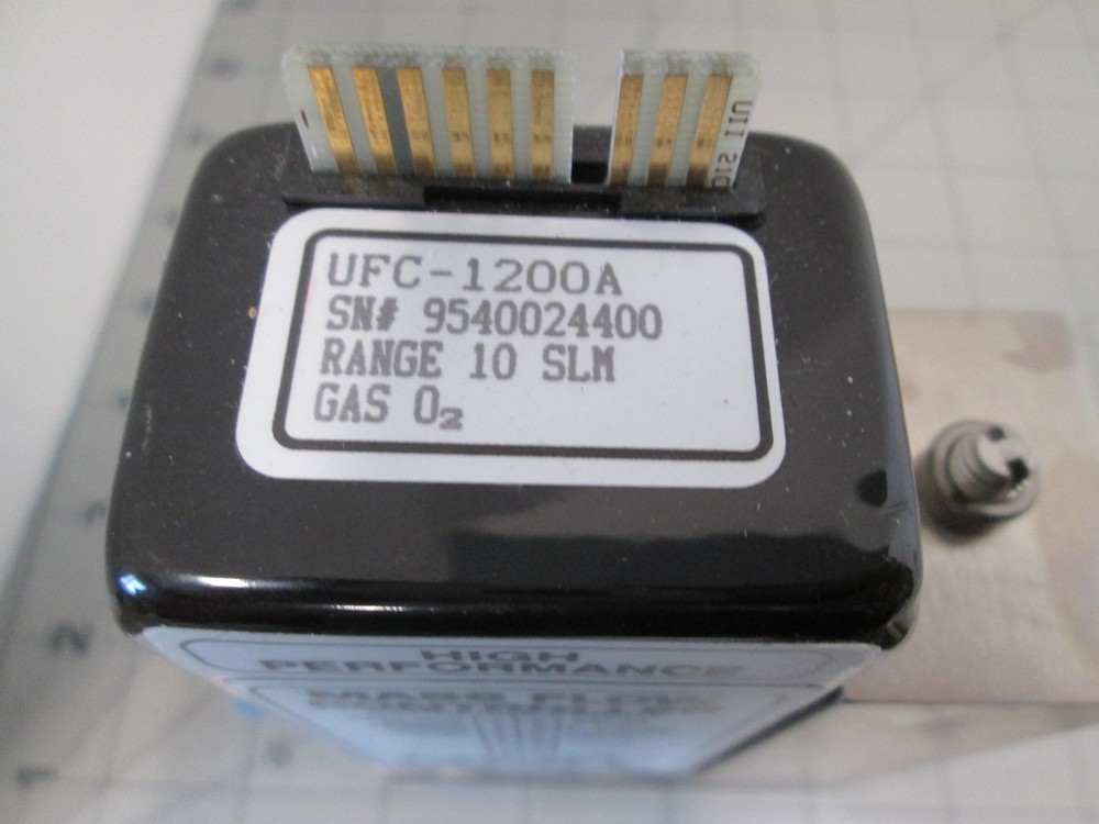 Unit, UFC-1200A, O2, 10 SLM, Mass Flow Controller, New