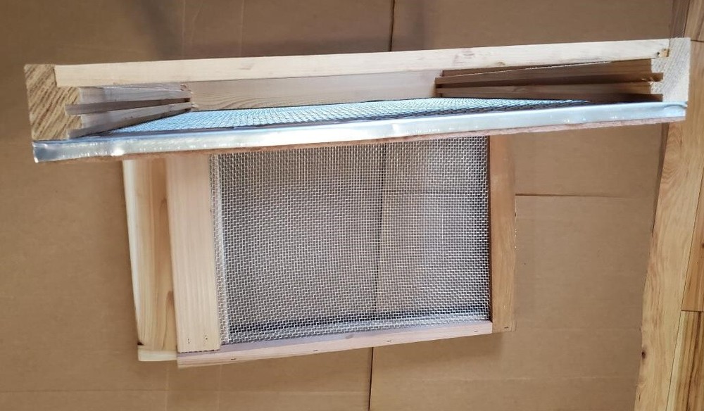 2 Cedar Bee Hive Screened Bottom Boards and 2 Inner covers--Langstroth 8 Frame