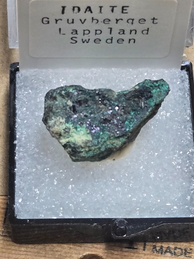 Beautiful Idaite thumbnail specimen