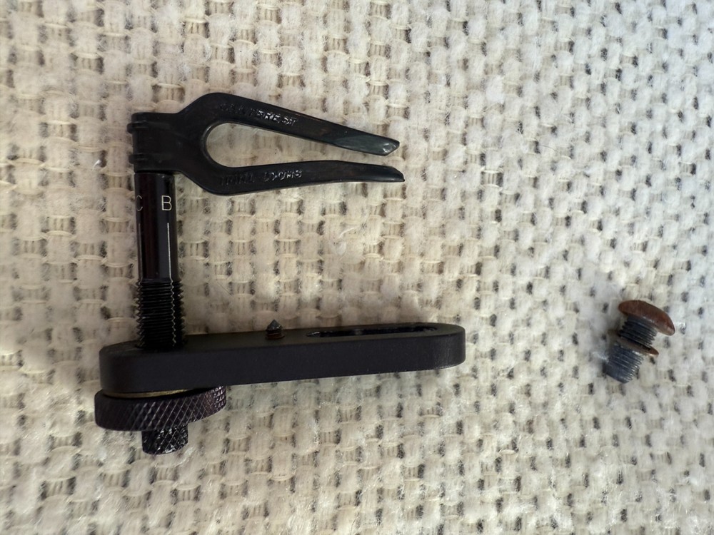 NAP Shoot Through Center Rest