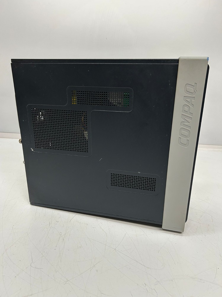 Vtg Compaq Presario SR2011WM SR2000 Computer Tower PC Windows XP Powers On As Is