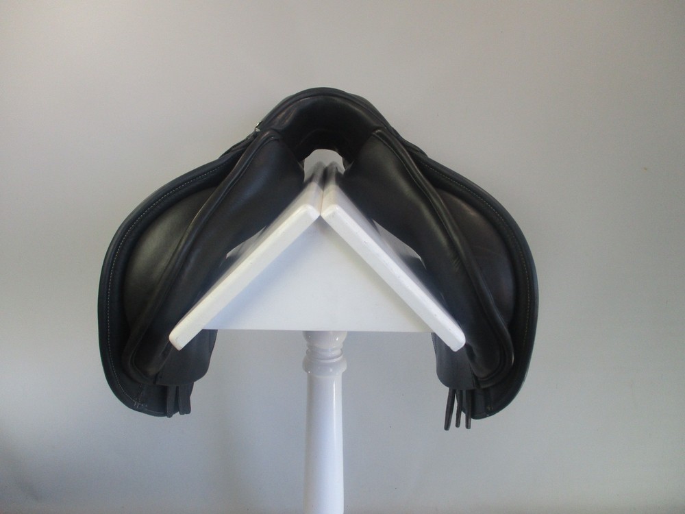 Pessoa Gen X Jump Saddle 16"
