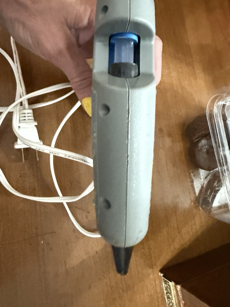 Glue Gun