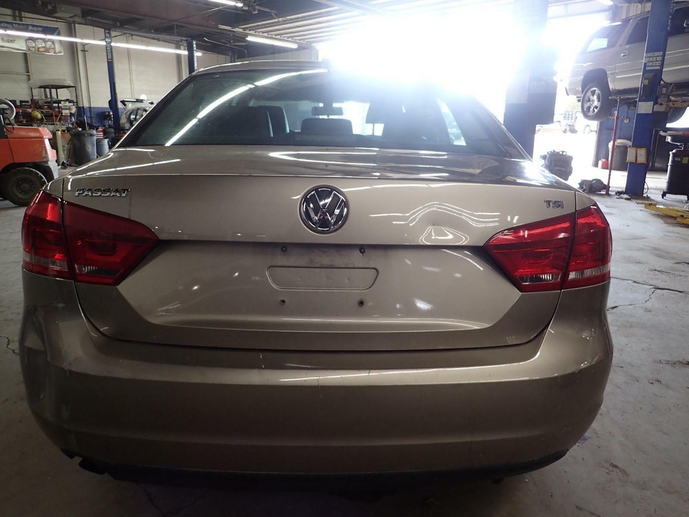 15 16 17 PASSAT Rear Crossmember
