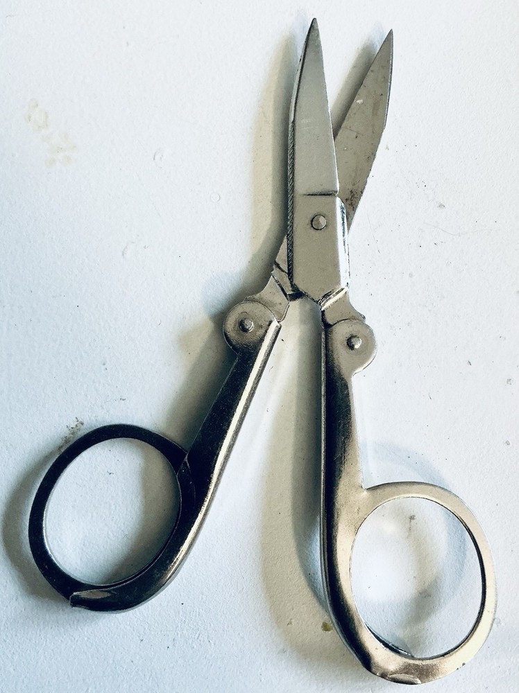 Vintage Folding Scissors West Germany Stainless Steel Sewing Thread Snips￼