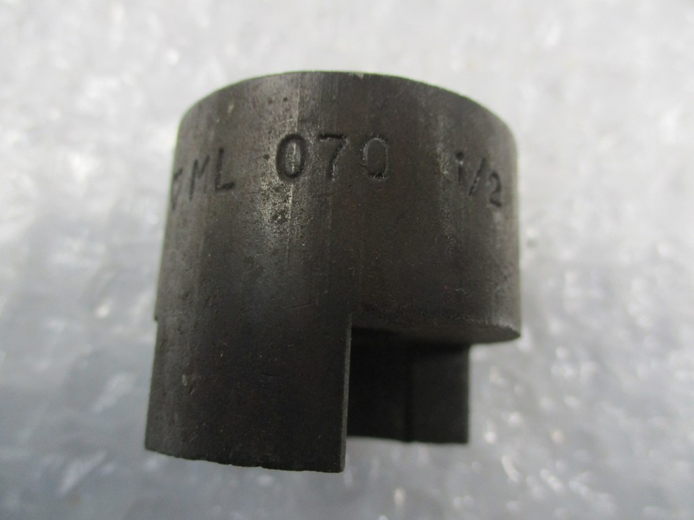 INDUSTRIAL SPARE VML 070 1/2 COUPLING NSNP