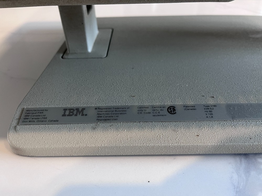 Vintage IBM 3180 Terminal – Powers On - Display Issues