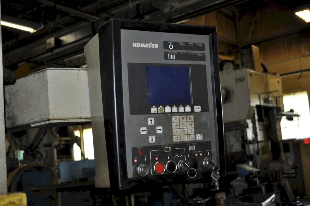 121 TON KOMATSU GAP FRAME PRESS