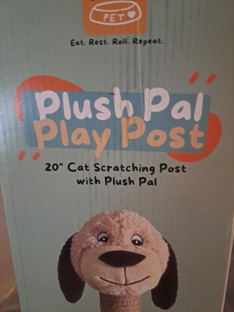 Plush Pal Play Post. 20" Tall. Cat Scratch Post. New