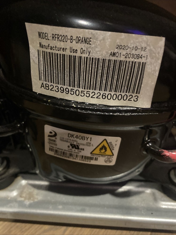 mini fridge for bedroom