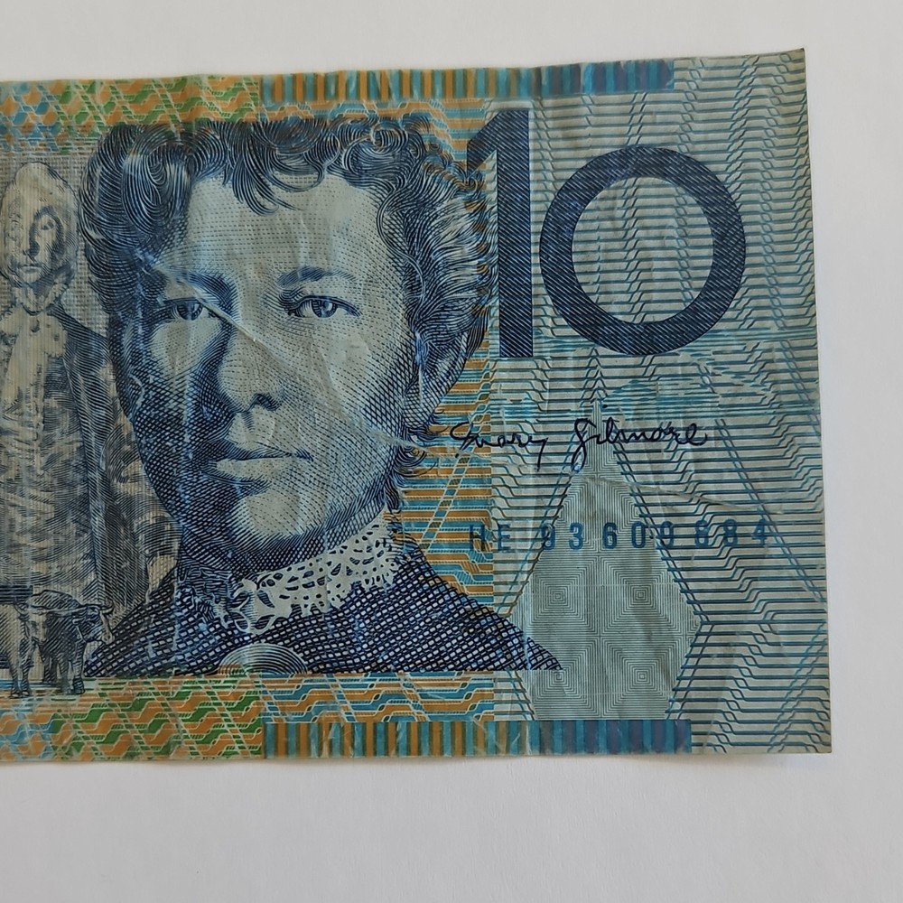Australia $10 Polymer Banknote RE 3609884 Circulated
