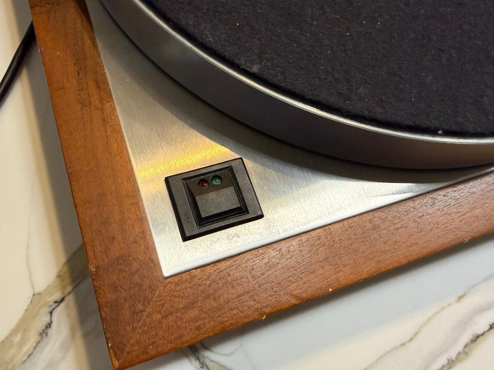 LINN LP-12 Turntable