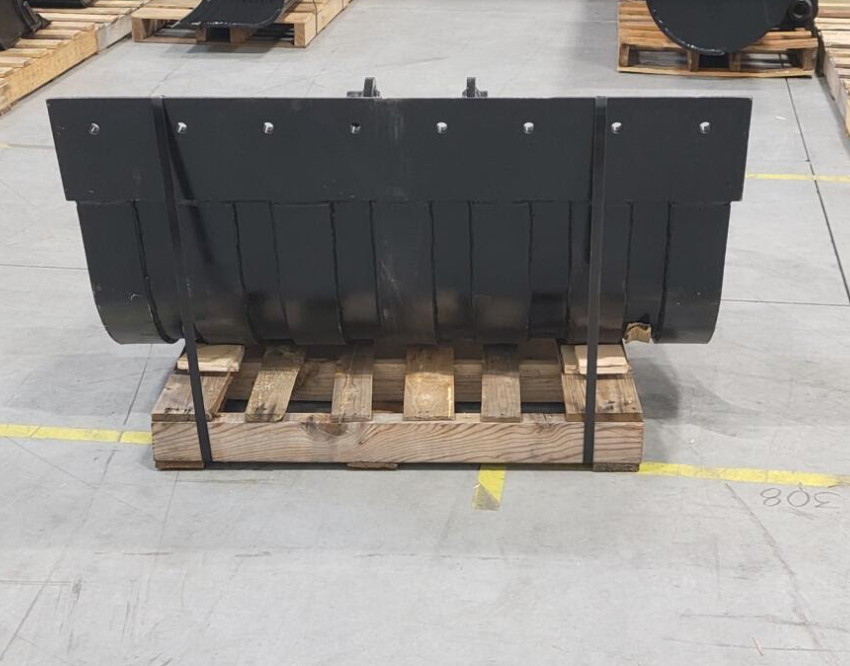New 48" Kobelco SK85 Grading Bucket