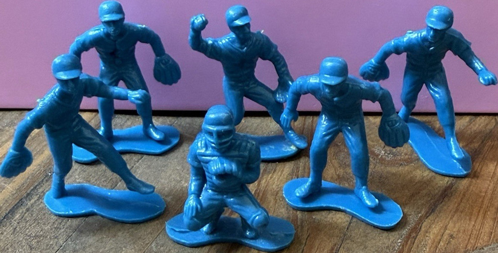 Plastic Baseball Players figurines