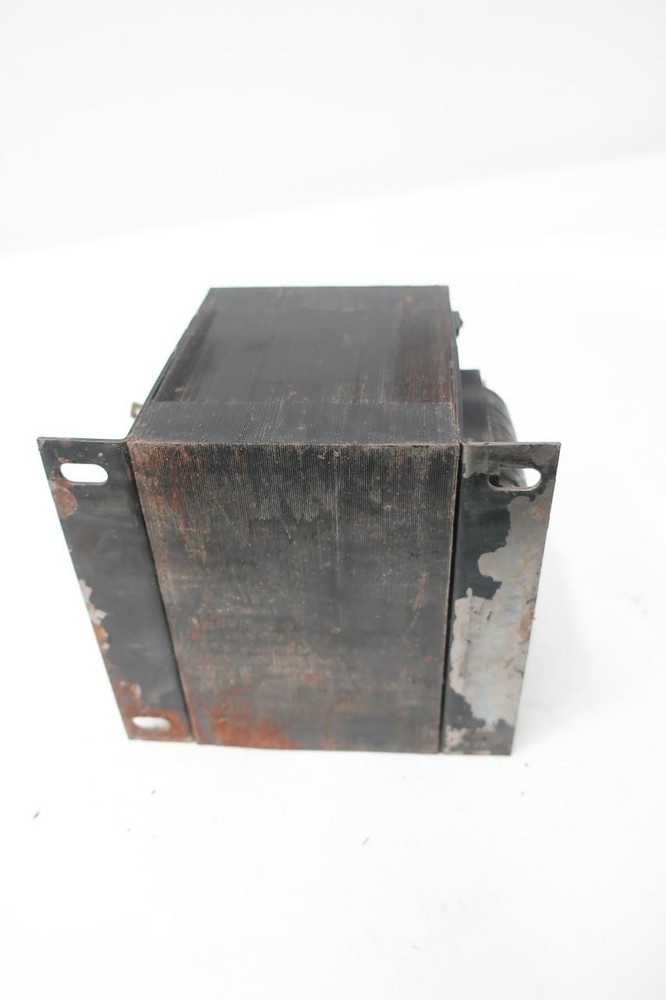 Hammond 117970 Voltage Transformer 1-15a