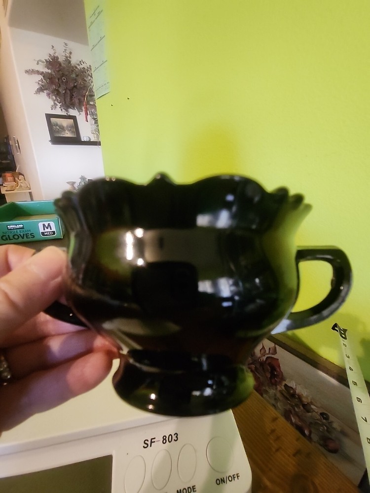 Black Glass Sugar And Creamer Set L.E Smith