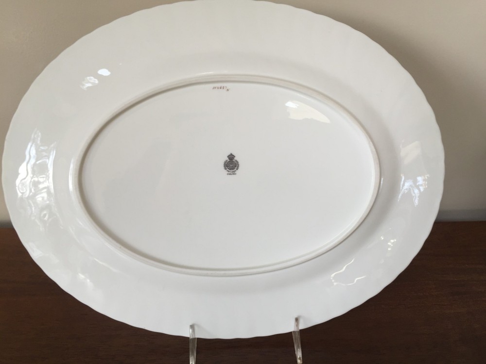Minton GRANADA 15” Oval Serving Platter H4687