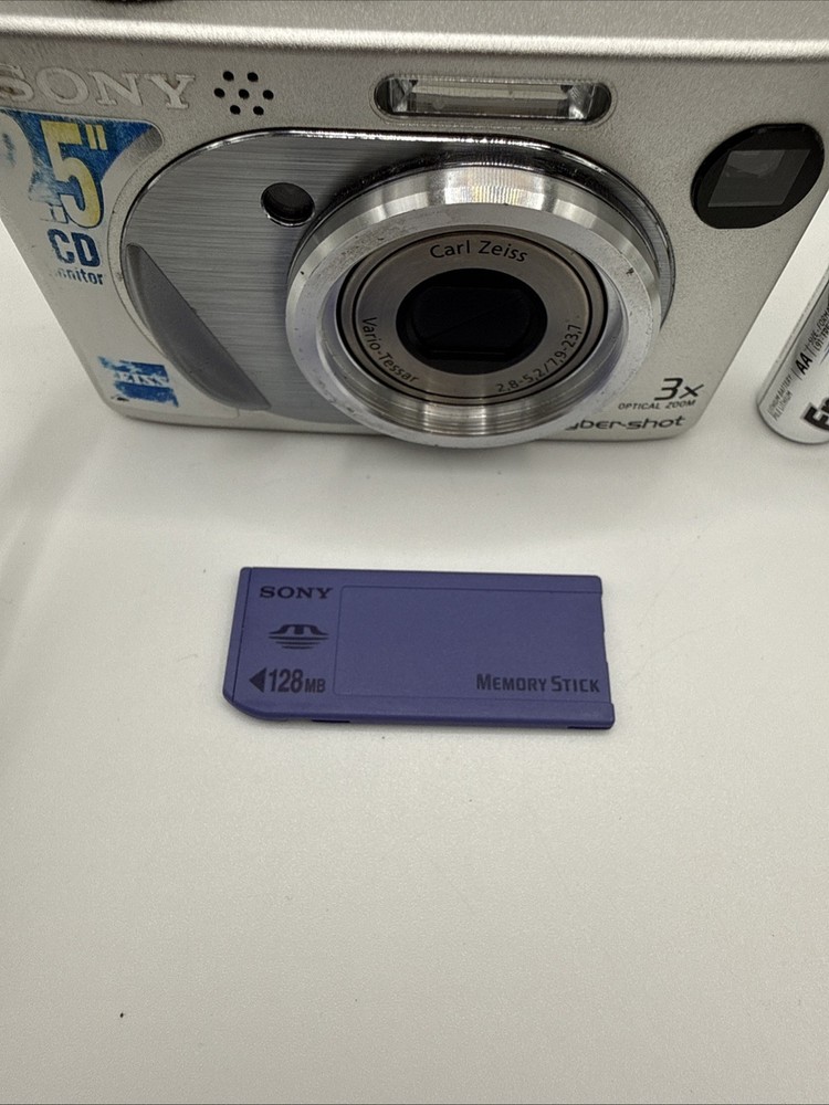 Sony Cyber-shot DSC-W1, CCD, Compact camera + 128MB MS *Please Read*
