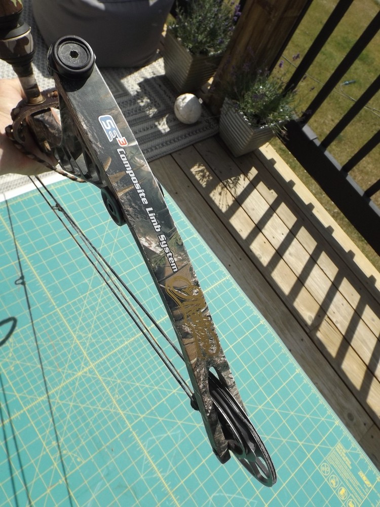 Mathew’s drenalin LD Compound Bow Equipped 70/30 SE3 RH