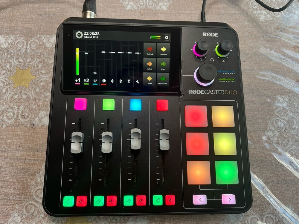 RODE RODECaster Duo Integrated Audio Production Studio