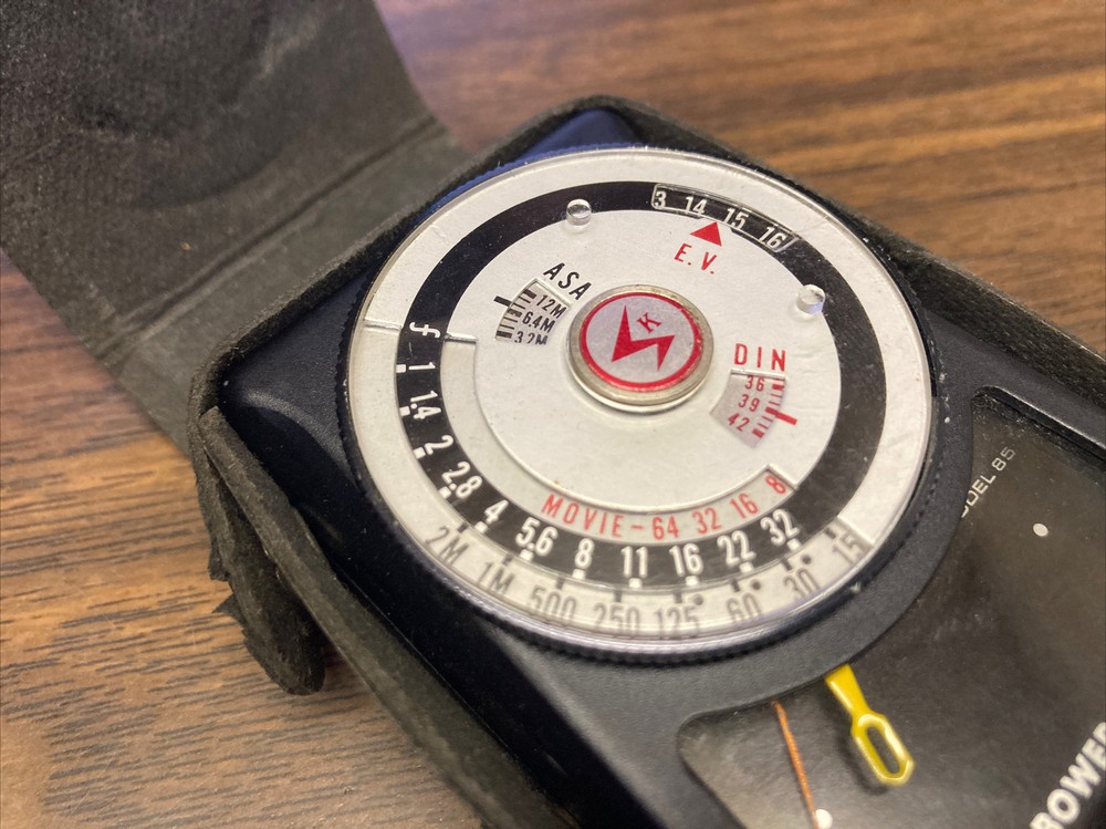 Bower Model 85 Light Meter w/ Case