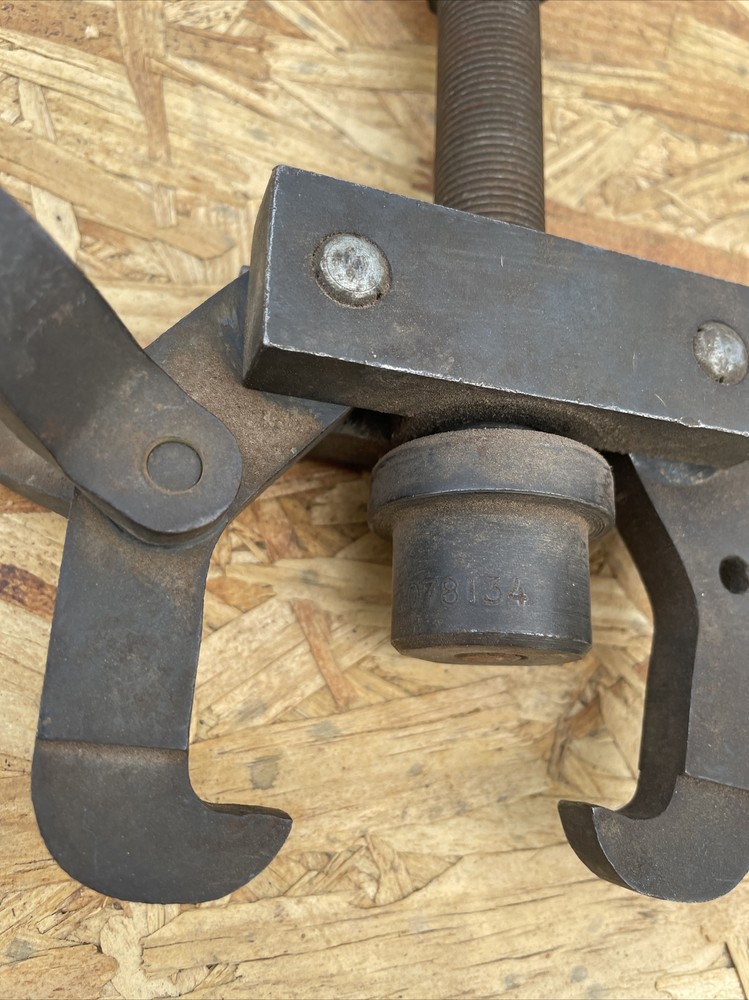 VINTAGE 2 JAW GEAR PULLER WITH SIDE ATTACHMENT UNKNOWN MAKER