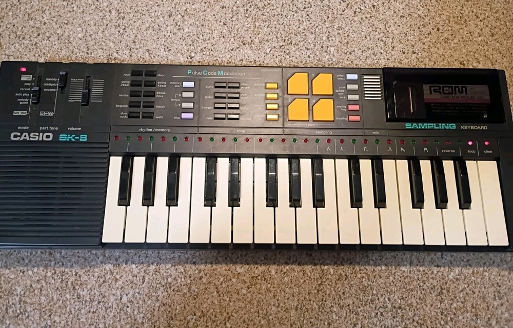 Casio SK-8 Sampling Keyboard with ROM Pack 356 Disney