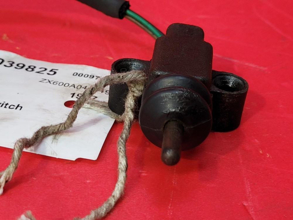 1987 KAWASAKI GPZ 600 R SIDE STAND SWITCH