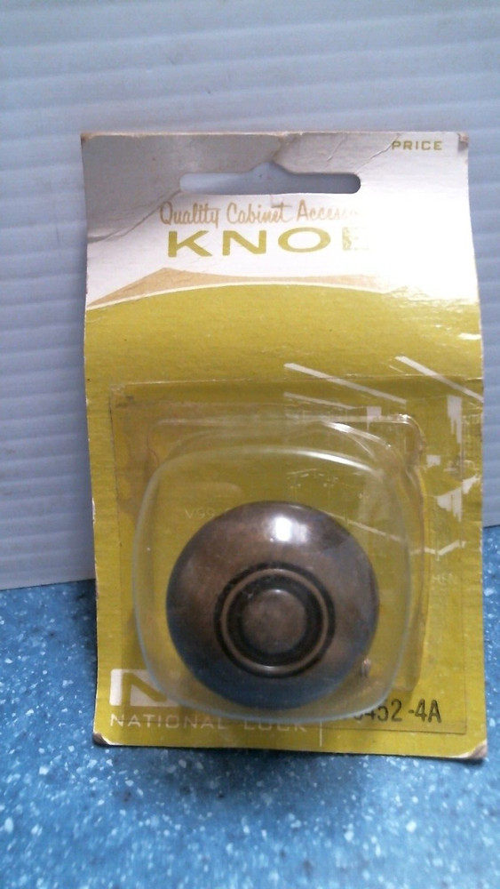 National Lock Cabinet Knobs  (V6453-4A) FS