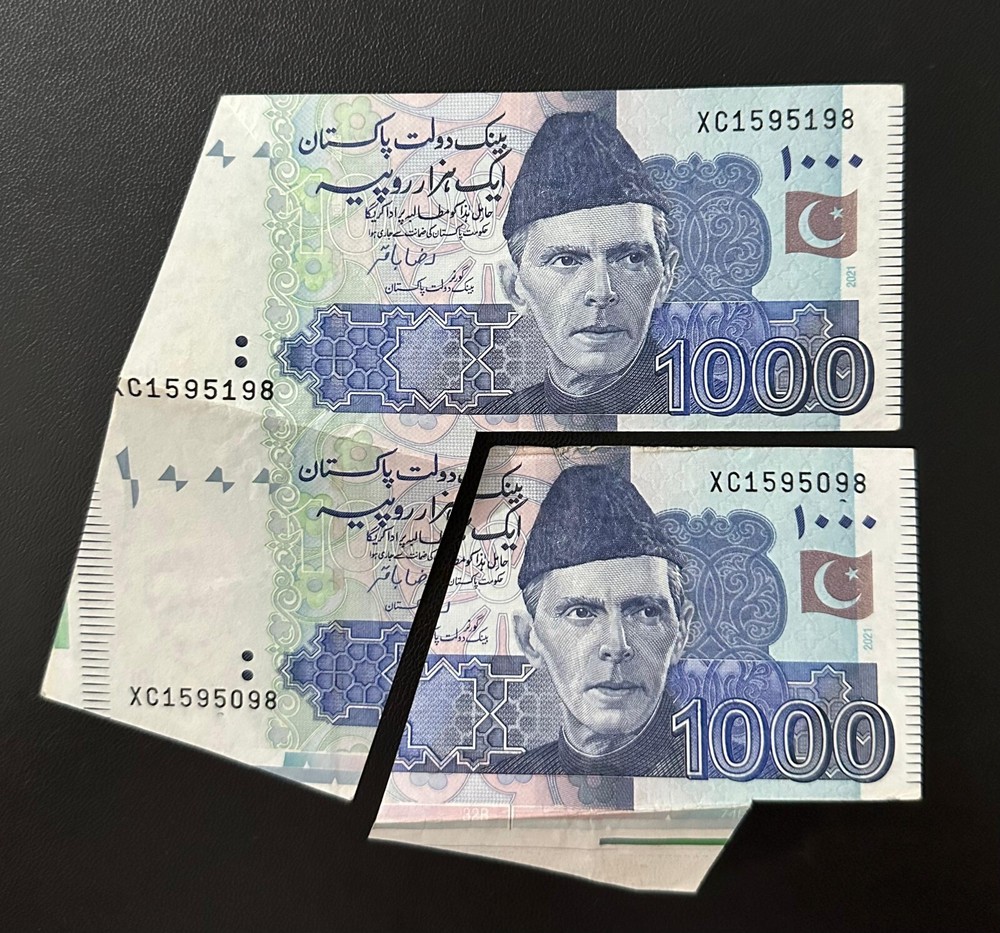 Pakistan 1000 Rupees 2021 Error XF & 25