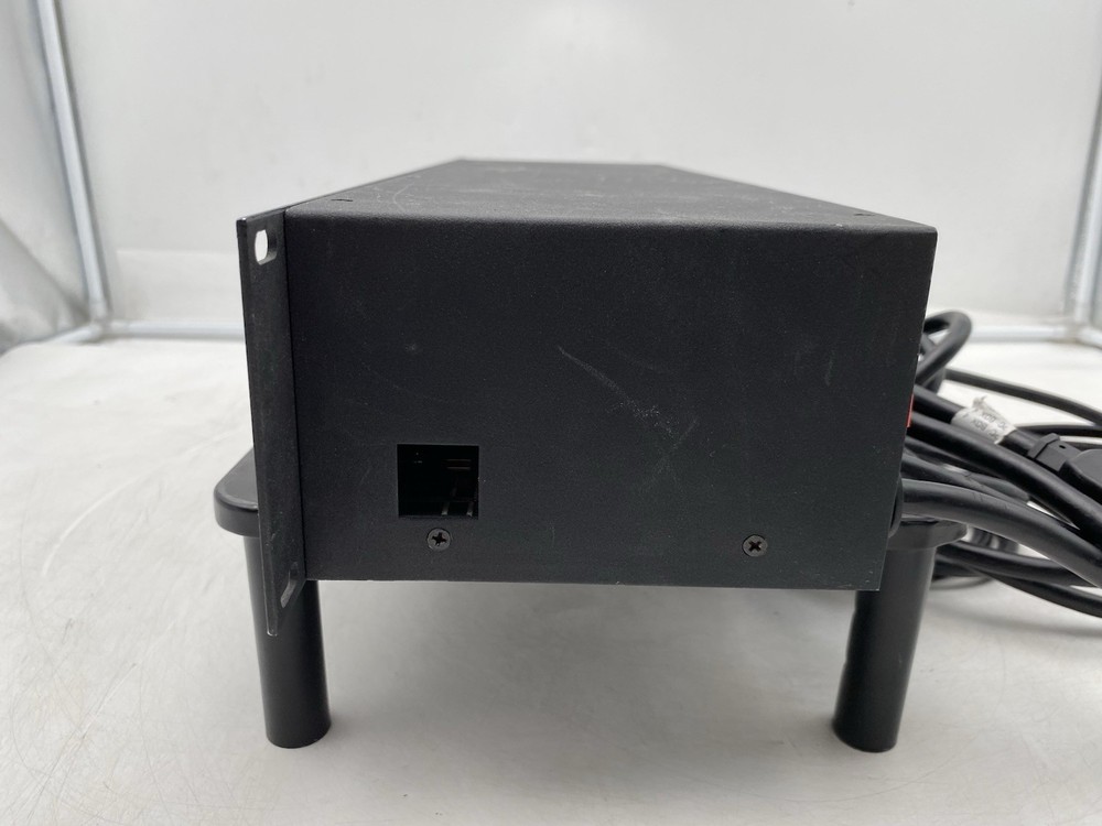 Digital Loggers Ethernet Power Controller PC-8000