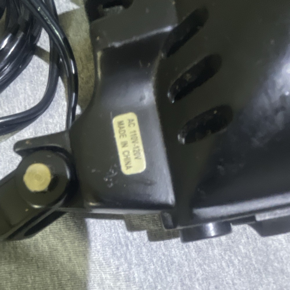 SAKAR Continuous Lighting Adjustable Barn Doors Black AC 110V-120V Studio Light