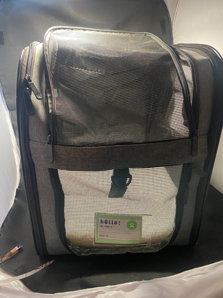 Backpack dog /cat carrier- airline approved (A)