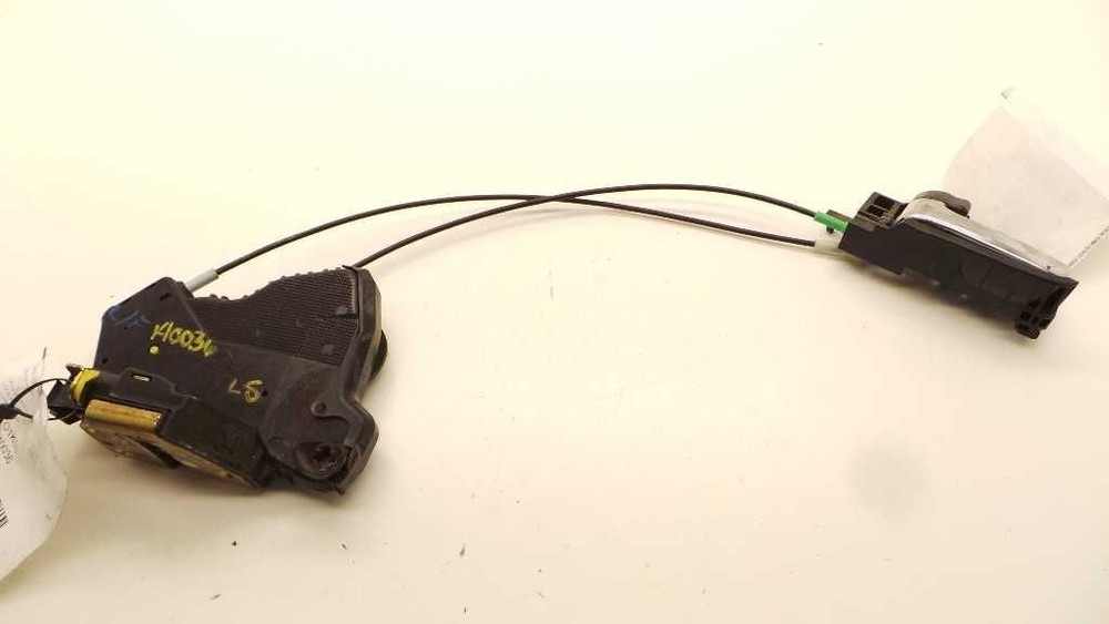 02-10 TOYOTA MATRIX DRIVER SIDE FRONT DOOR LOCK ACTUATOR ASSEMBLY