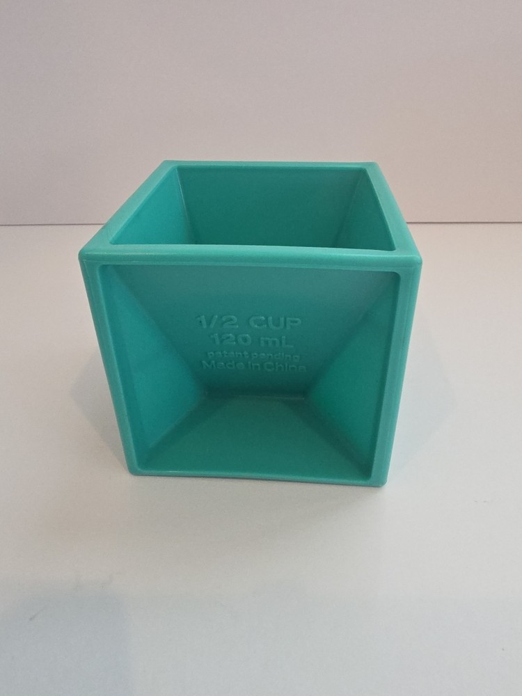 All-in-One Measuring Cube ~ Kitchen ~ Baking ~ Great Gift ~ Teal