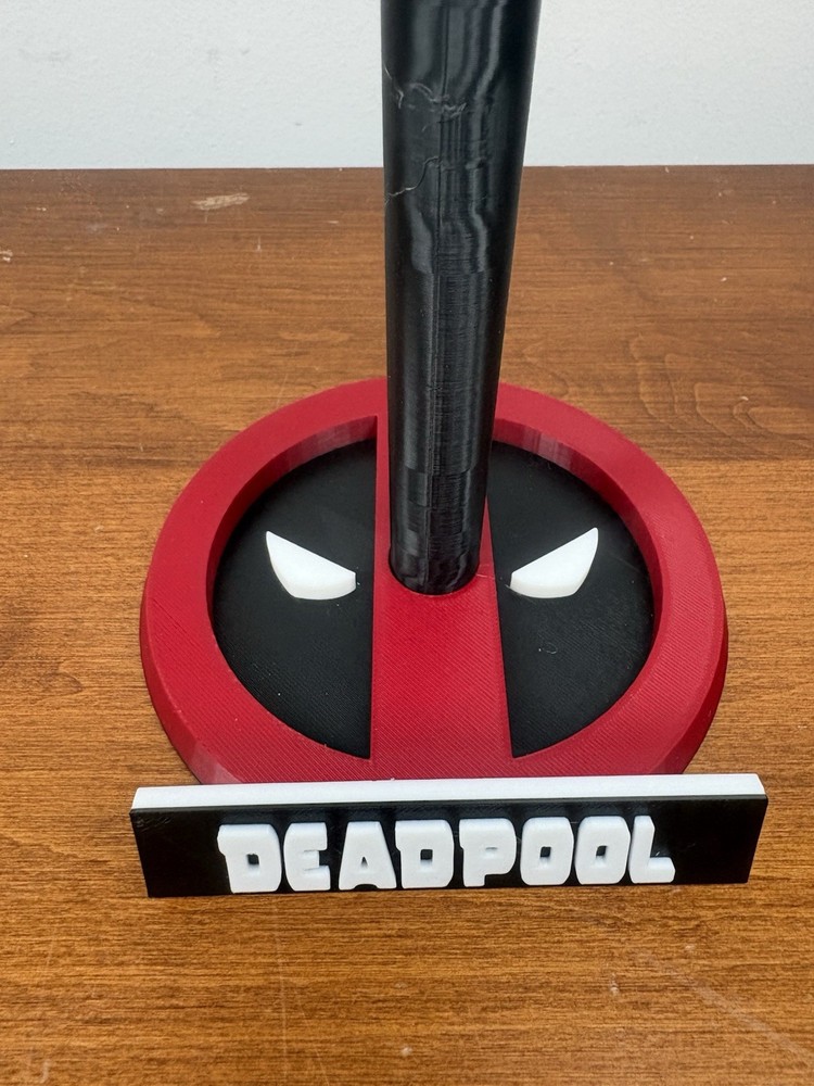 Magnetic Deadpool Cosplay Mask With Stand
