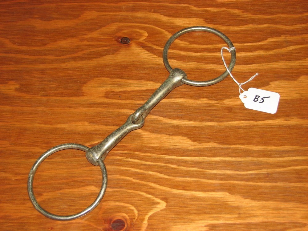 Loose O-Ring Snaffle Bit 5" Jointed Mouth - Used & Rust [B5]