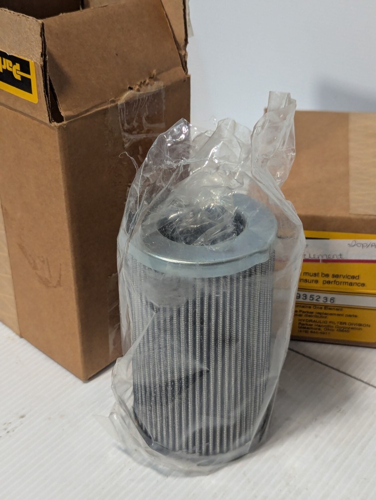Parker 935236 hydraulic filter element, in original box