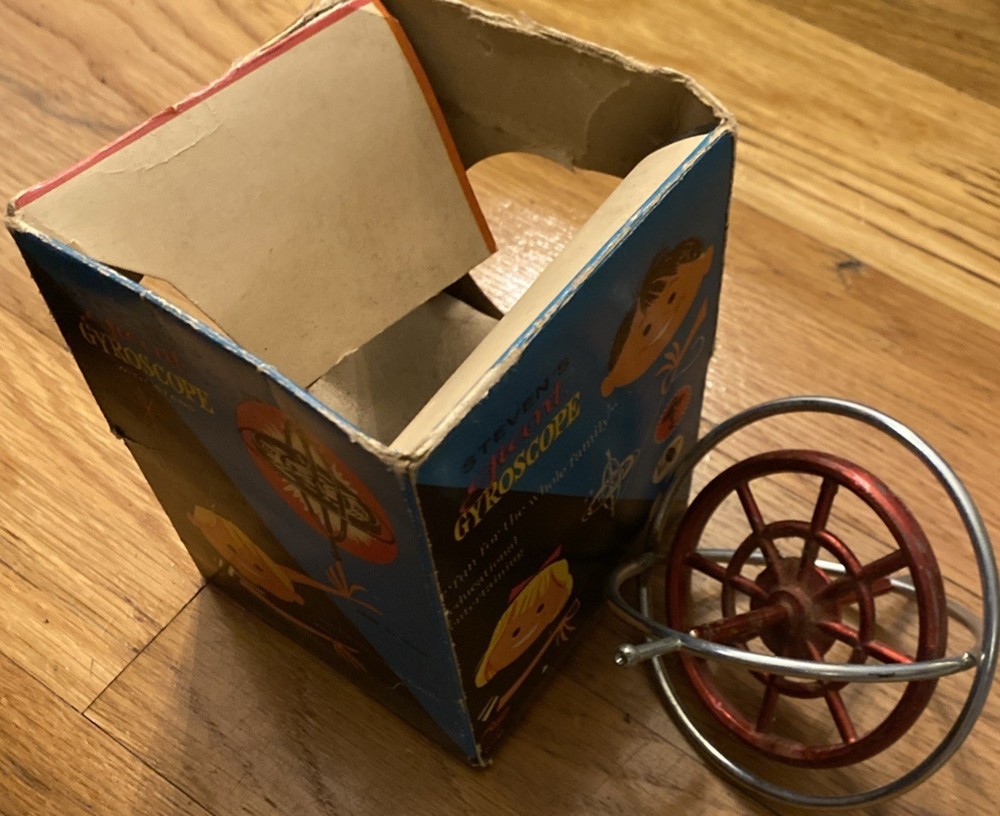 VINTAGE 1963 STEVENS GIANT GYROSCOPE BOX DAMAGE